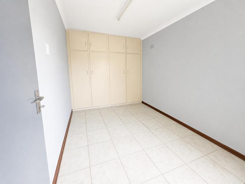 To Let 4 Bedroom Property for Rent in Northcrest Eastern Cape